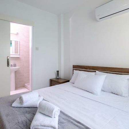 The Coral Penthouse Apartment Larnaca Bagian luar foto