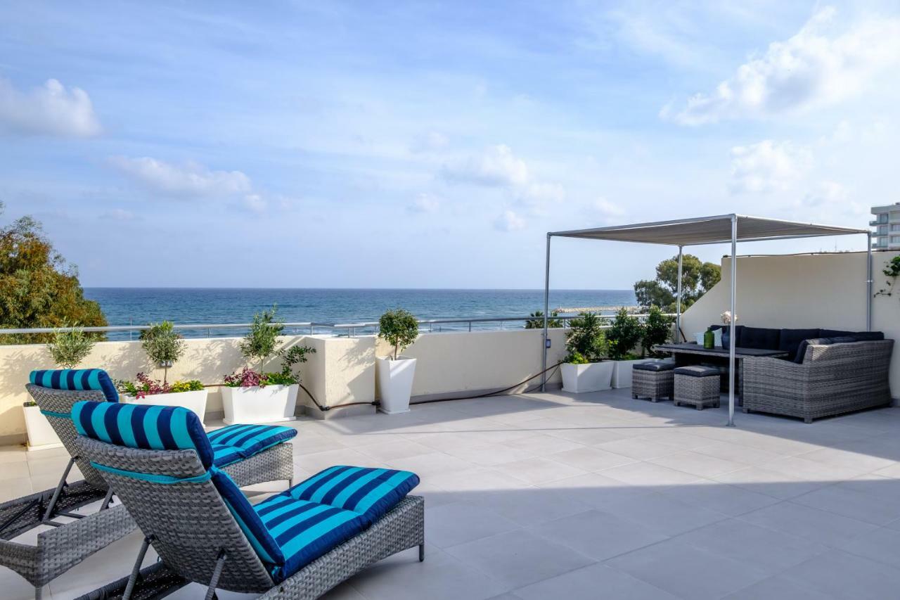 The Coral Penthouse Apartment Larnaca Bagian luar foto