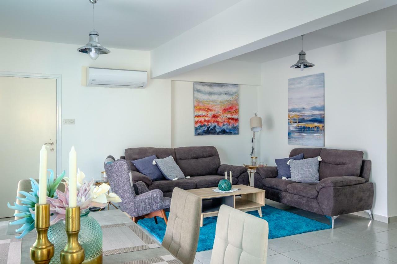 The Coral Penthouse Apartment Larnaca Bagian luar foto