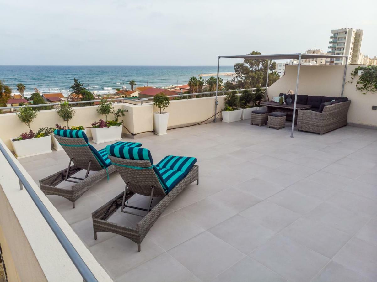 The Coral Penthouse Apartment Larnaca Bagian luar foto