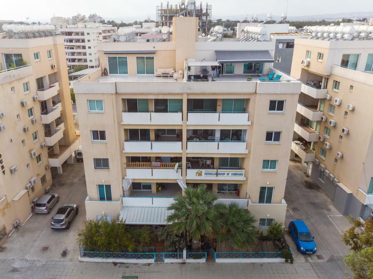 The Coral Penthouse Apartment Larnaca Bagian luar foto
