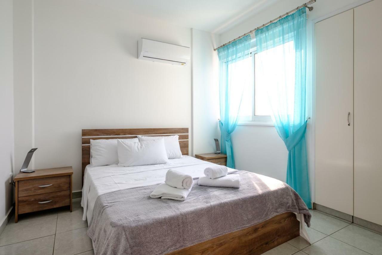 The Coral Penthouse Apartment Larnaca Bagian luar foto